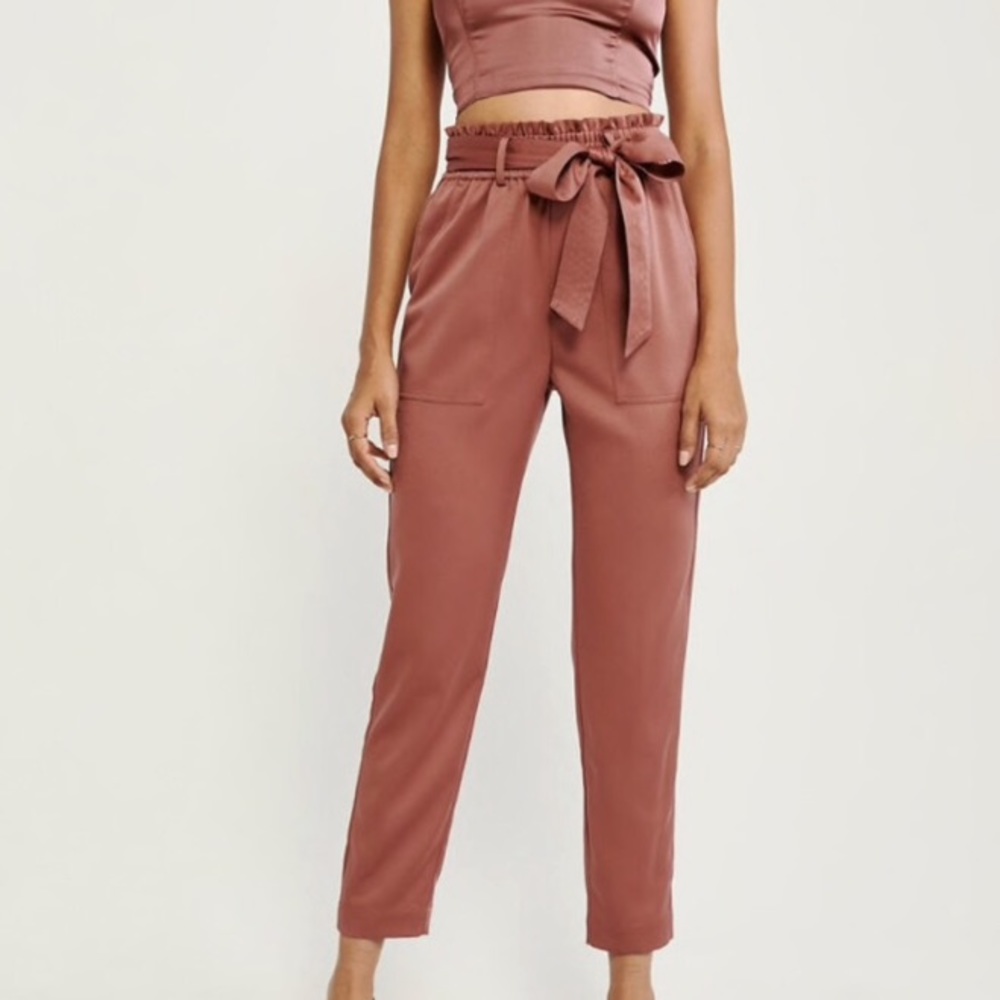 Womens Satin Belted Taper Pants